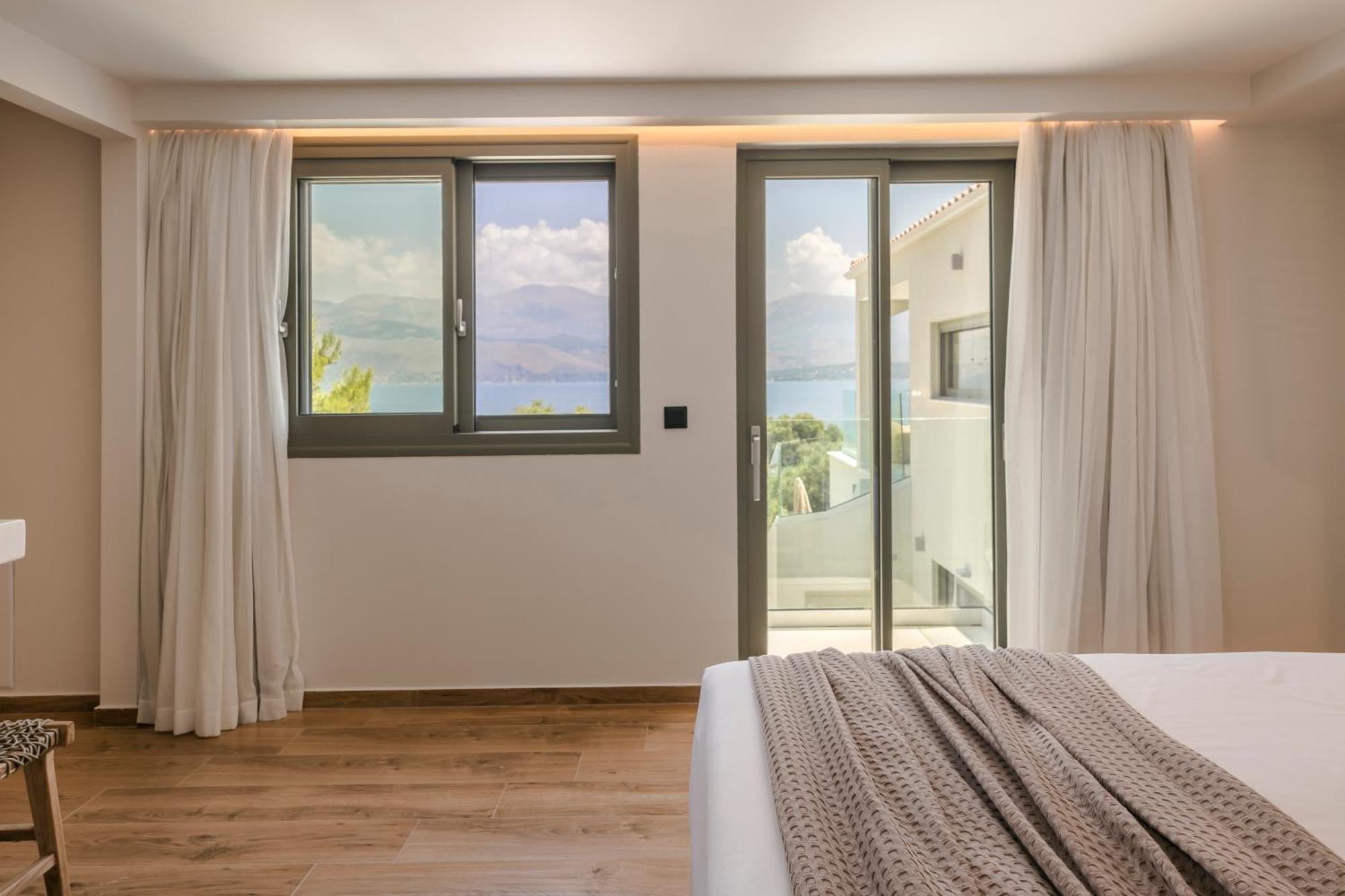 Villa Sensi Lixouri Bagian luar foto